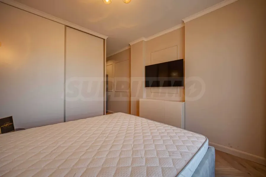 Spacious, Fully Furnished Apartment with Garage in Sofia - Image 5