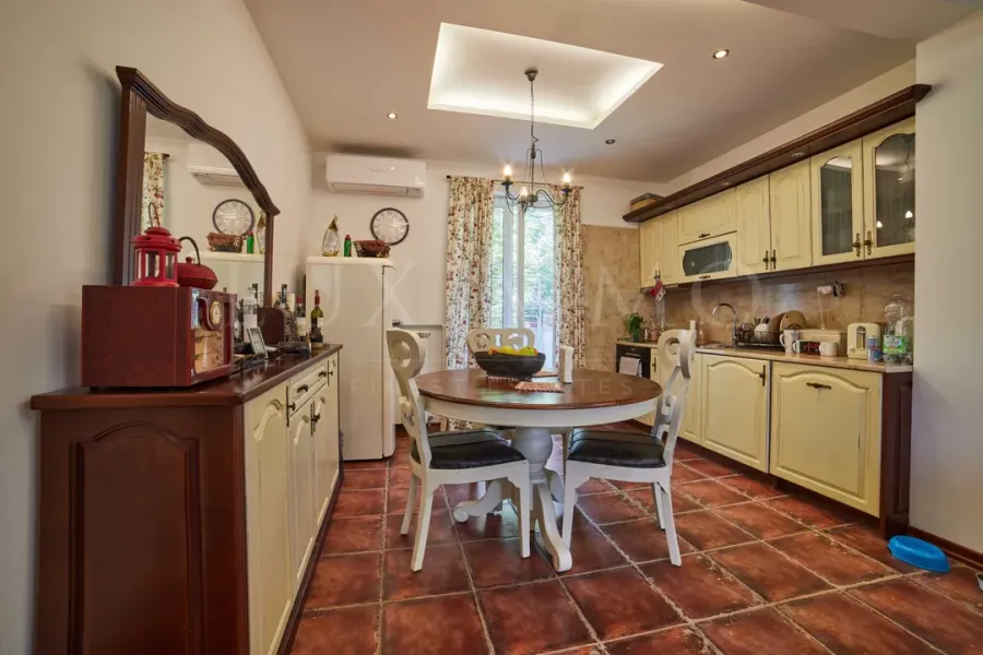 Spacious, Fully Furnished Apartment Near Sofia City Center - Image 1