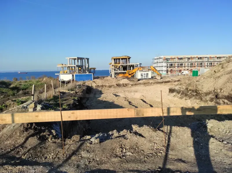 Bright Burgas Apartment - Seafront 87m2 - Image 2