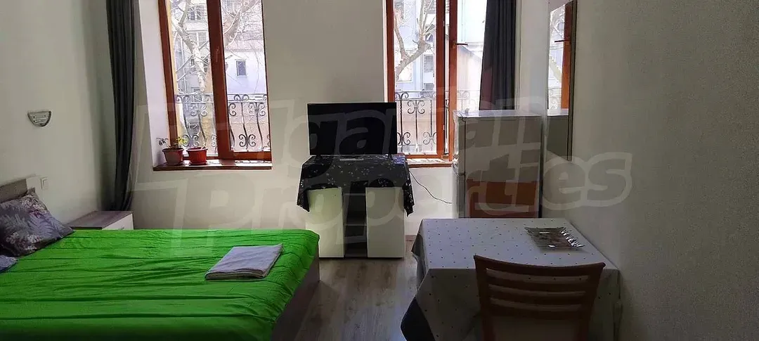 Stylish Fully Furnished Studio in Varna’s Grutska Mahala – 700 EUR - Image 4