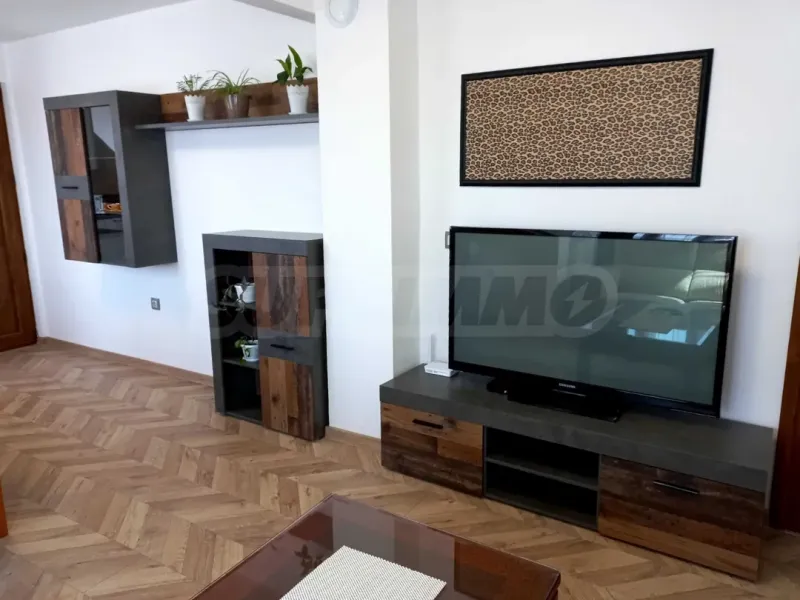Spacious, Fully Furnished Apartment in Sunny Varna Neighborhood - Image 5