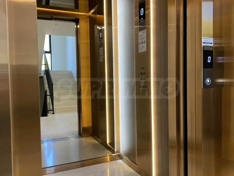 Spacious Apartment with Stunning Mountain Views in Plovdiv - Image 4