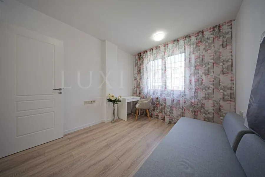 Spacious, Fully Furnished Apartment in Dianabad, Sofia (97.6 m2) - Image 5