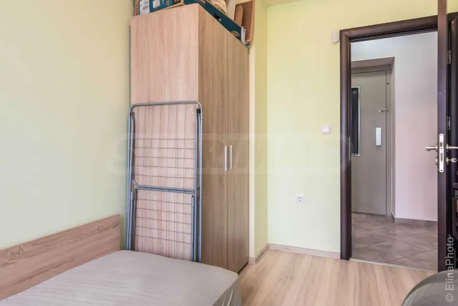 Stylish 3-Bedroom Apartment with Parking in Varna's Levski - Image 5
