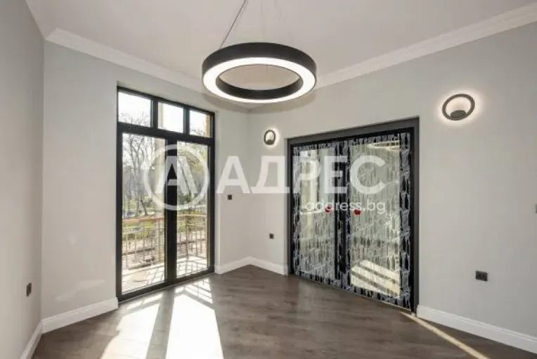Stylish Plovdiv Center Apartment – Modern, Renovated, and Ready for Your Dreams. - Image 5