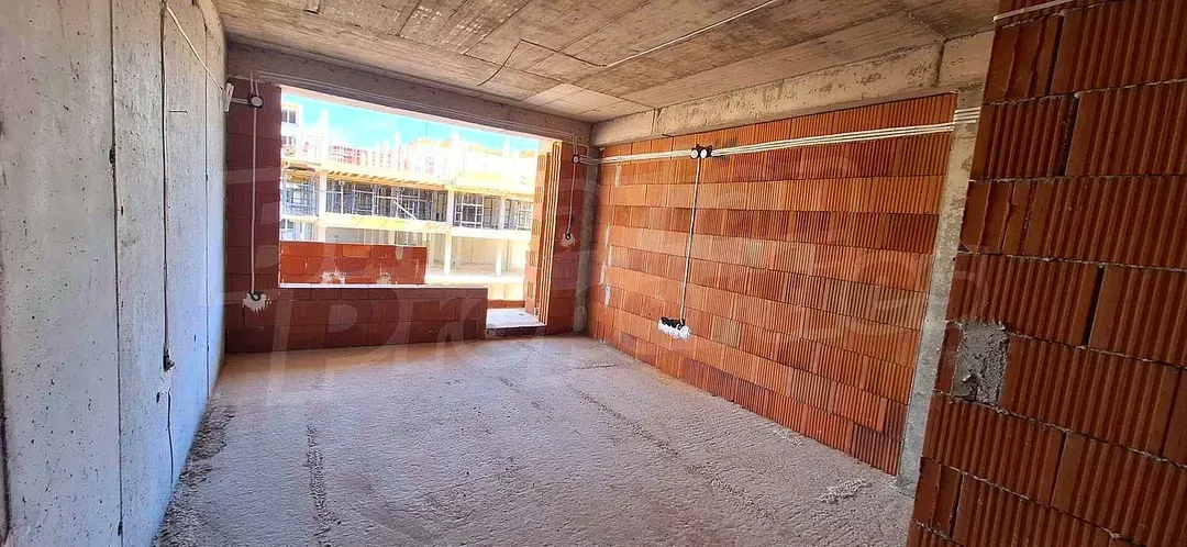 Spacious 1-Bedroom Apartment in Plovdiv - Modern & Convenient Living - Image 3