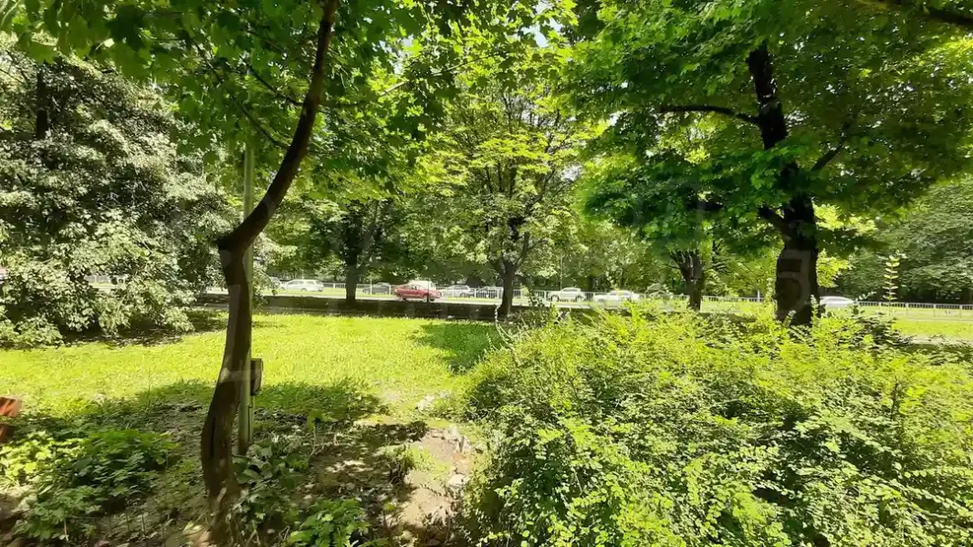 Spacious Fully Furnished Apartment Near Grand Mall, Varna - Image 1