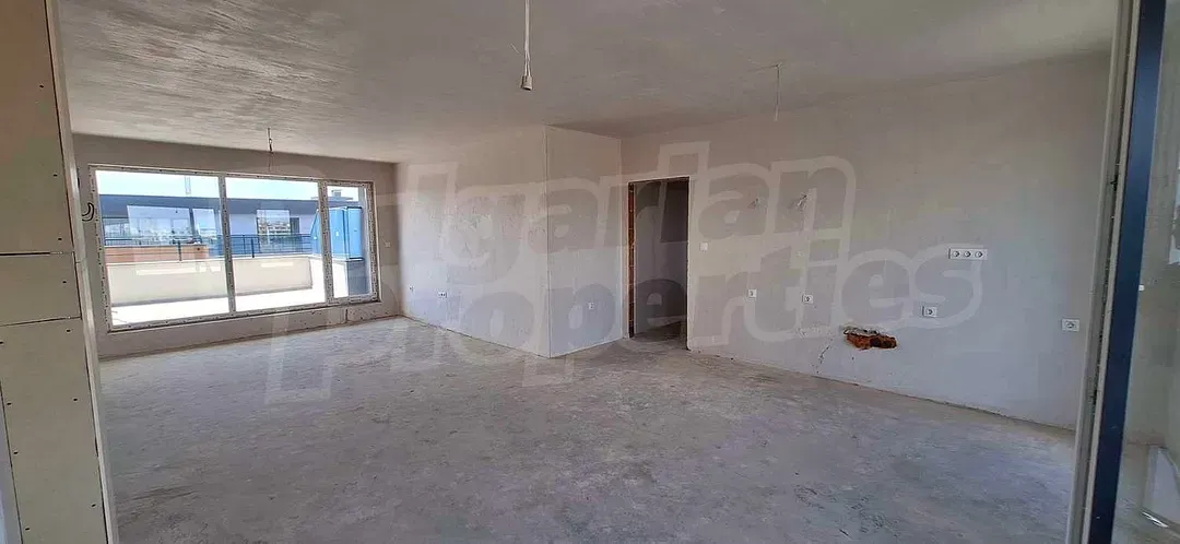 Spacious Apartment with Terrace in Casa Moderna, Plovdiv - Image 4