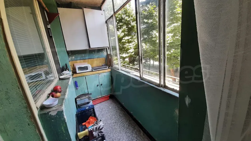 Spacious Fully Furnished Apartment Near Grand Mall, Varna - Image 5