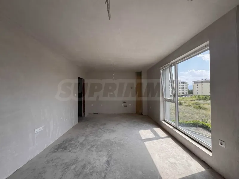 Bright 3-Bedroom Apartment in "Kaza Moderna" Complex - Image 2