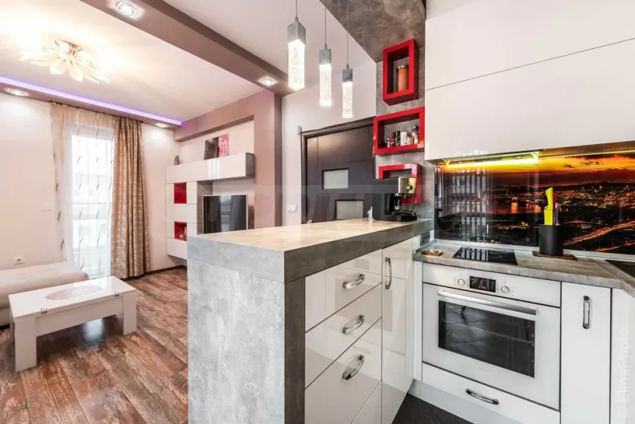 Stylish 3-Bedroom Apartment with Parking in Varna's Levski - Image 2