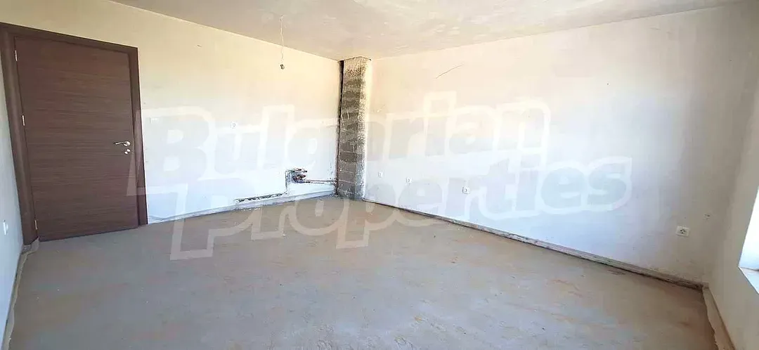 Spacious 2-Bed Apartment in Trakia, Plovdiv - Act 16 - Image 5