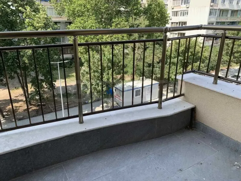 Apartment for sale in Burgas - Image 2