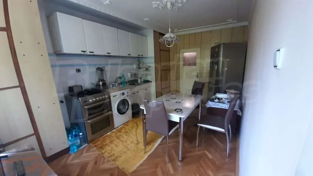 Spacious Fully Furnished Apartment Near Grand Mall, Varna - Image 2