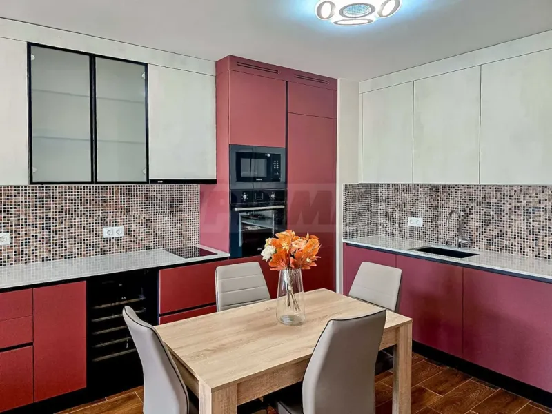 Spacious Apartment with Mountain View in Sofia - Image 1
