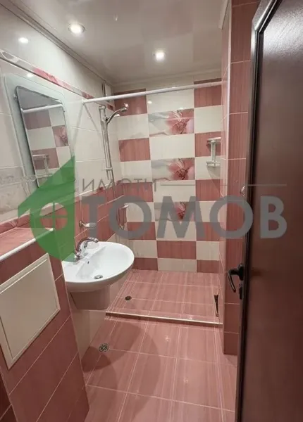 Spacious 3-Bedroom Apartment in Stara Zagora, Bulgaria - Image 2