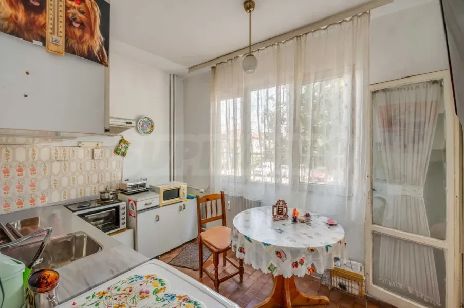 Spacious 2-Bedroom Apartment in Sofia, Bulgaria - Image 1