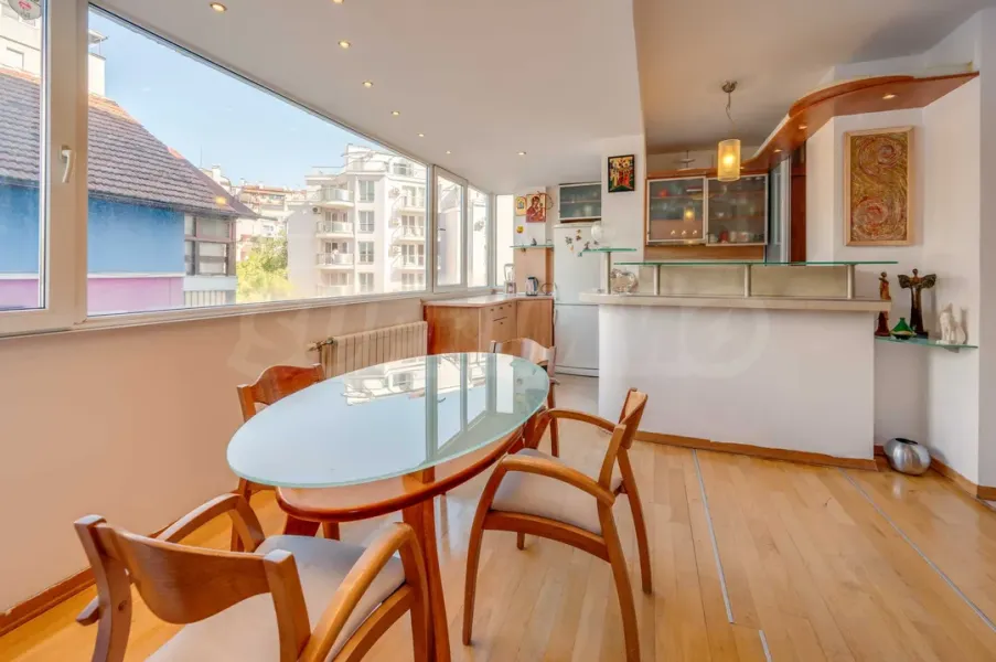 Spacious Fully Furnished Apartment Near Hotel "Marinela", Sofia - Image 5