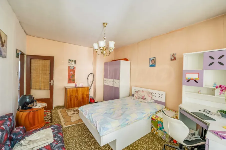 Spacious 2-Bedroom Apartment in Sofia, Bulgaria - Image 4