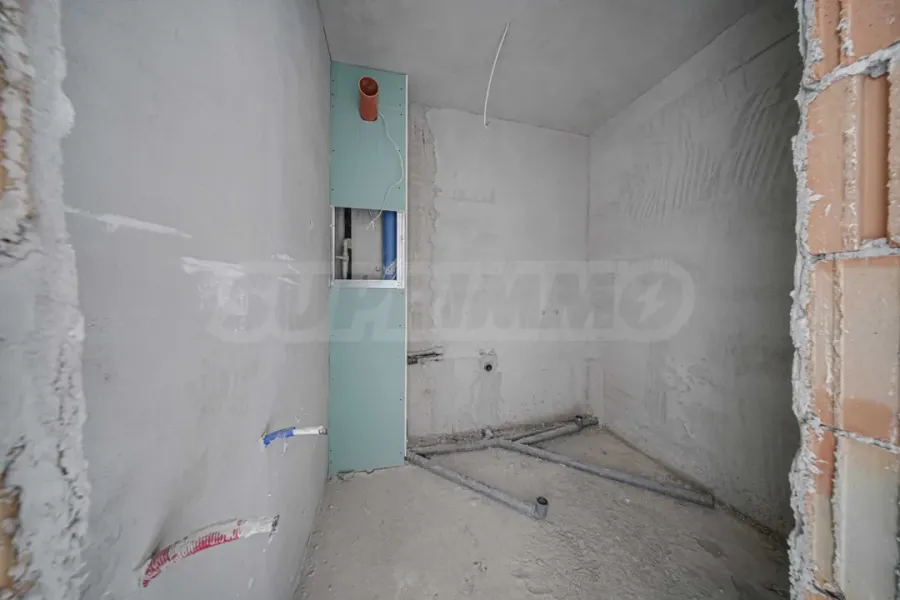 Spacious 2-Bedroom Flat in Sofia, Bulgaria - Image 4