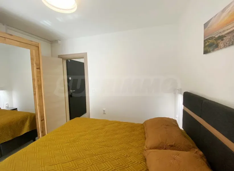 Stylish Plovdiv Apartment Rental - Fully Furnished, Parking Included - Image 1