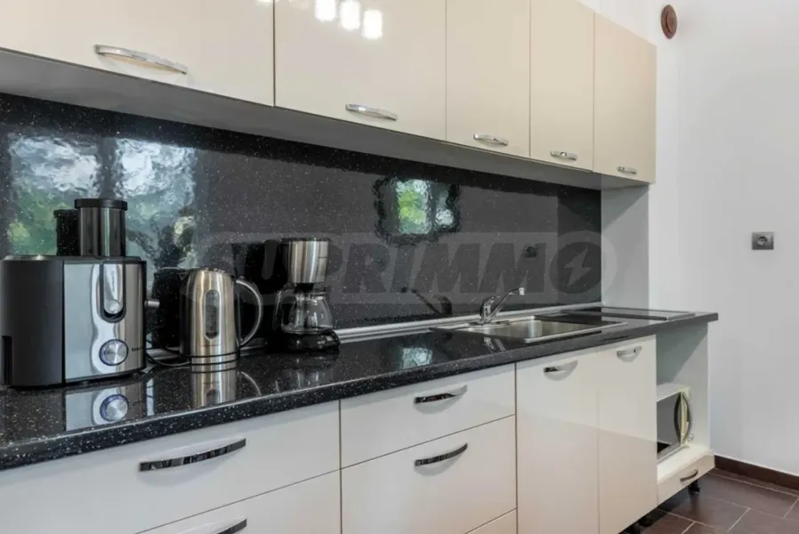 Apartment for rent in Varna - Image 5