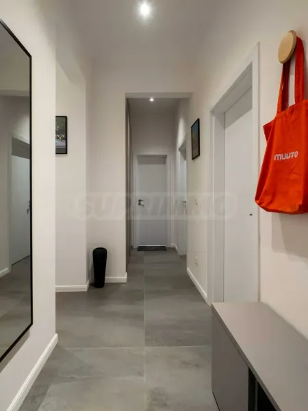 Sofia Penthouse: Luxurious 3BR Apartment, Botchevo - Image 3