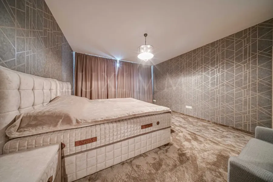 Spacious Fully Furnished Apartment with Mountain Views in Sofia - Image 3