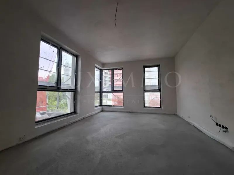 Spacious One-Bedroom Apartment Near Retail & Park in Plovdiv - Image 5