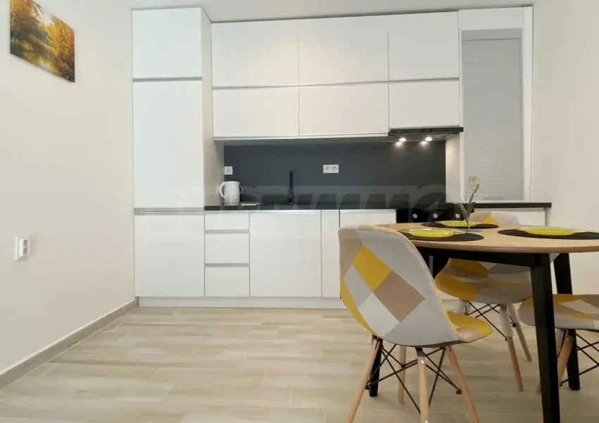 Stylish Plovdiv Apartment Rental - Fully Furnished, Parking Included - Image 5
