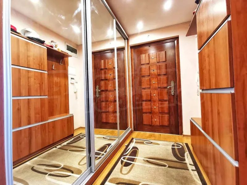 Stylish Varna Apartment - Central Location, Furnished, 103m2 - Image 4