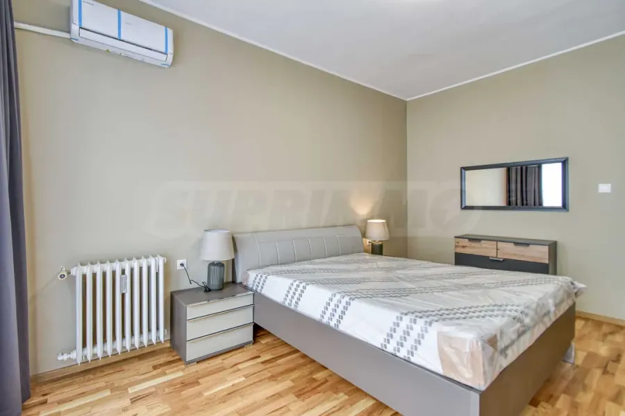 Stylish Fully Furnished Apartment in Sofia Center - Near University - Image 4