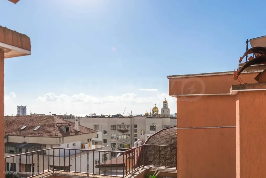 Spacious Fully Furnished 3-Bedroom Mezonet in Central Varna - Image 5