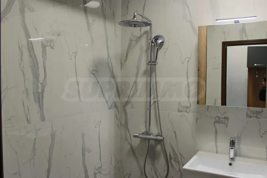 Spacious 2-Bedroom Apartment in New Plovdiv Complex - Image 2