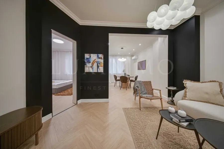 Stylish Sofia Apartment: Luxury 2-Bed in Central Location - Image 5