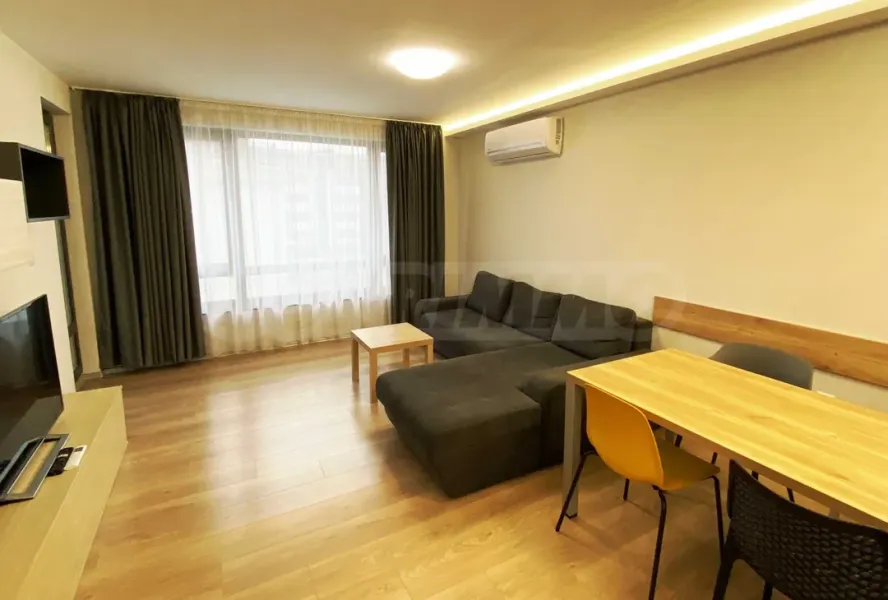 Stylish 2-Bedroom Apartment with Parking in Plovdiv, Bulgaria - Image 1