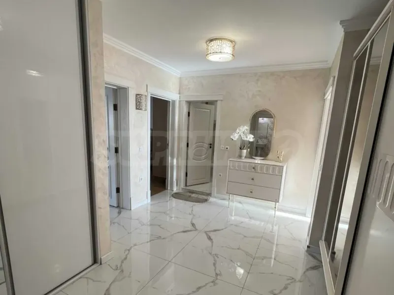 Luxury Varna Apartment with Parking - 150m2 - Image 5