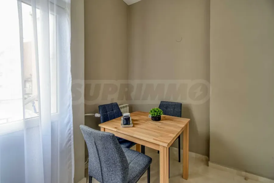 Stylish Fully Furnished Apartment in Sofia Center - Near University - Image 3