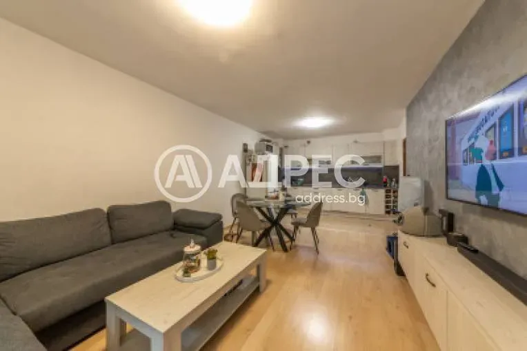 Spacious Fully Furnished Apartment Near Opera, Varna for Sale - Image 4
