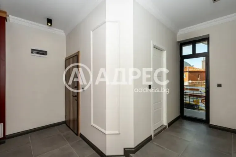Stylish Plovdiv Center Apartment – Modern, Renovated, and Ready for Your Dreams. - Image 2
