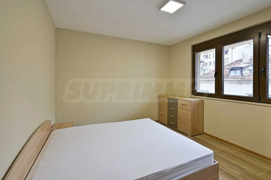 Spacious, Fully Furnished 1-Bedroom Apartment in Sofia's Banitsa District - Image 4