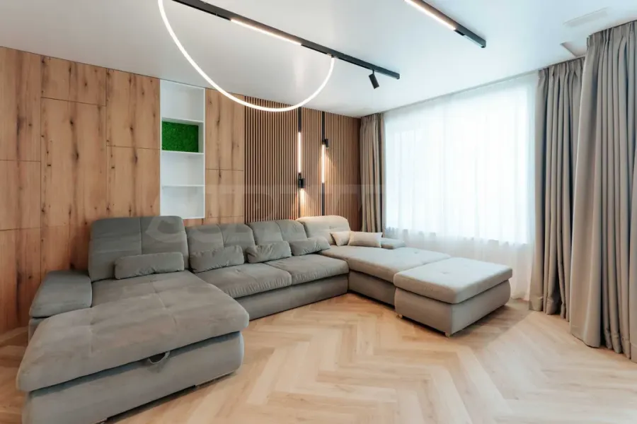 Luxury Burgas Apartment - Smart Home & Amenities - Image 5