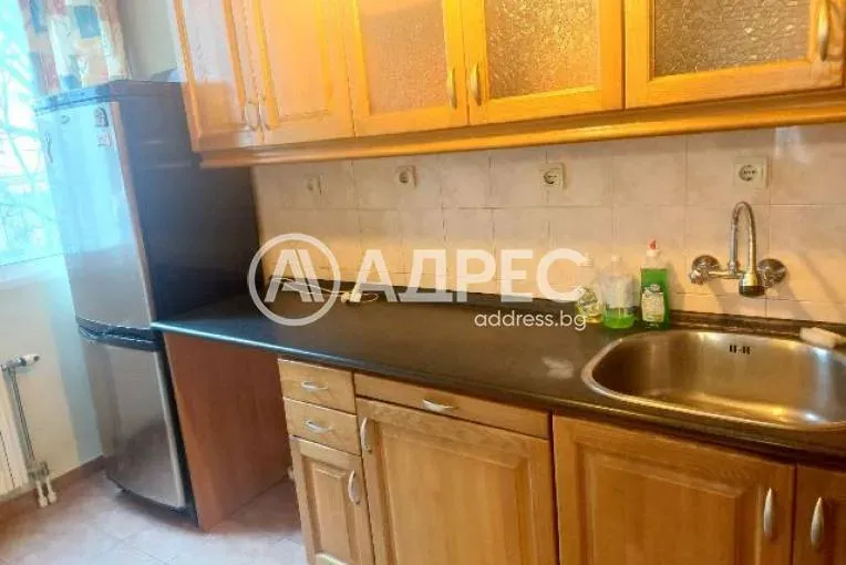 Spacious Three-Bedroom Mezonet for Sale in the Heart of Stara Zagora - Image 4
