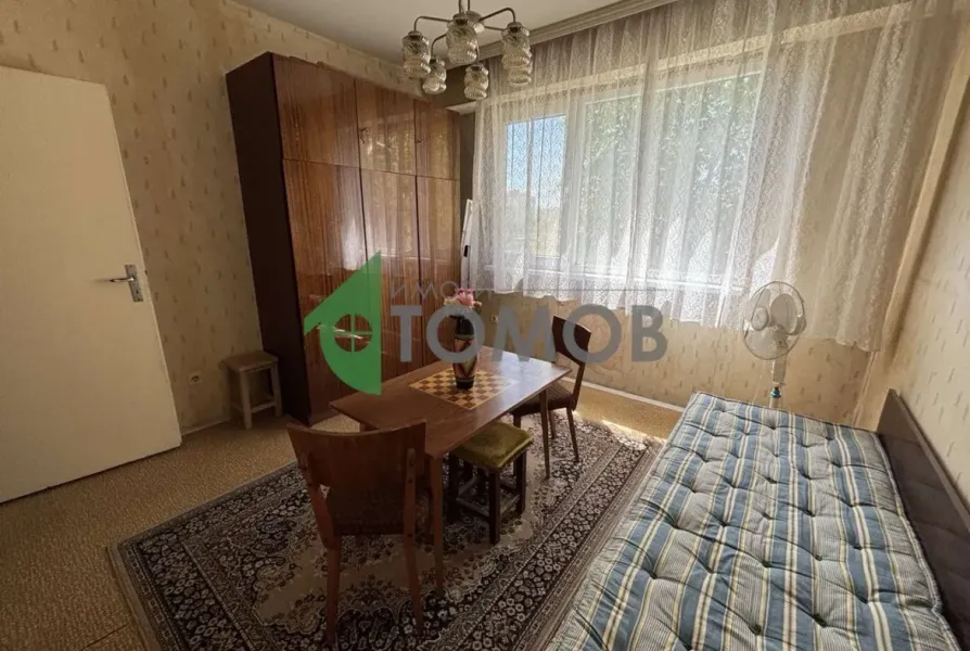 Spacious One-Bedroom Apartment in Stara Zagora's Kazaniski District - Image 4