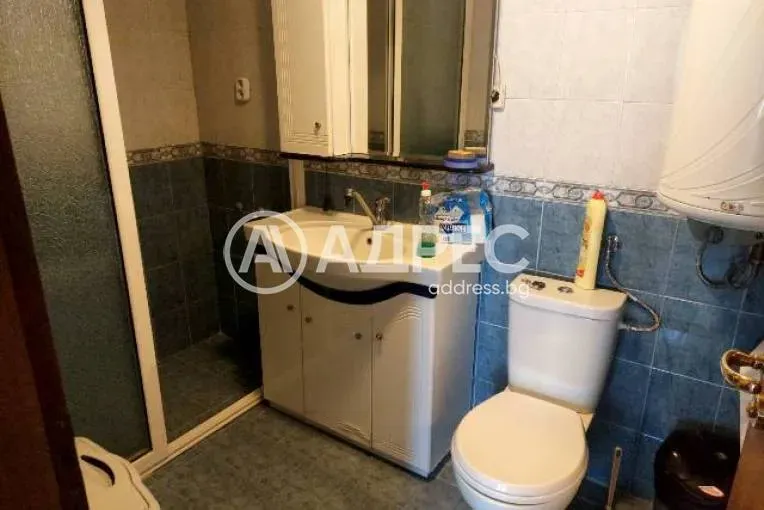 Spacious Three-Bedroom Mezonet for Sale in the Heart of Stara Zagora - Image 5