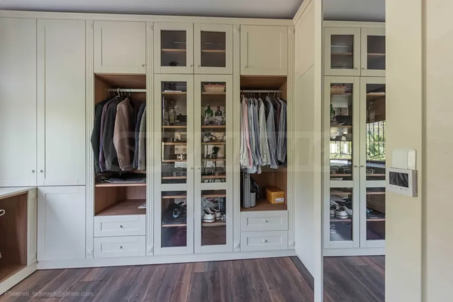 Spacious 3-Bedroom Apartment in Elite Varna Complex - Image 5