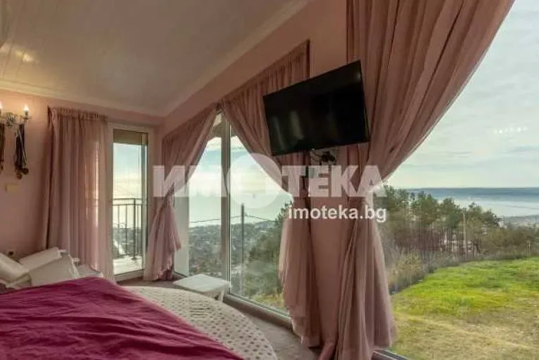Spacious Villa with Stunning Sea and Forest Views for Sale - Image 3