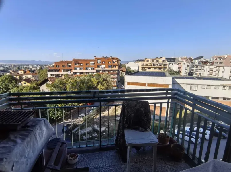 Spacious 2-Bedroom Apartment Near Park "Geo Milev" - Image 2