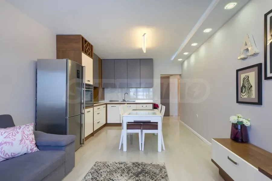 Spacious, Fully Furnished Apartment Near Paradise Center, Sofia - Image 5