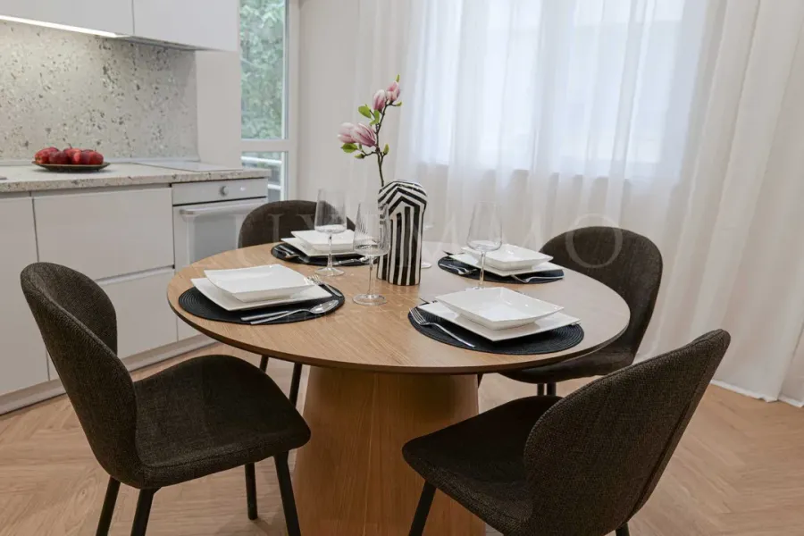 Stylish Sofia Apartment: Luxury 2-Bed in Central Location - Image 4